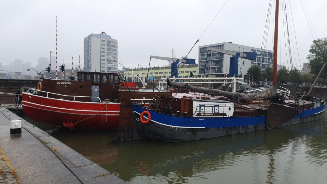 Boat-Apartment Rotterdam Fokkelina Bagian luar foto